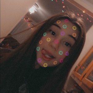 Meet your Posher, Juliana